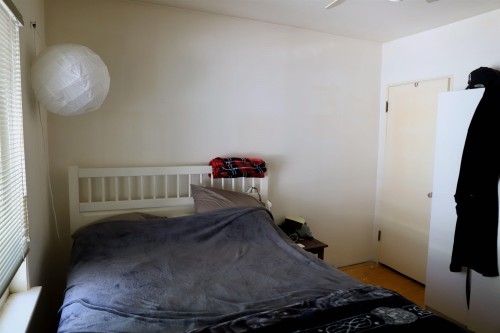 3831 Marine Drive, Burnaby, BC - Indoor Photo Showing Bedroom