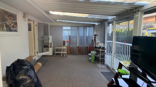 3831 Marine Drive, Burnaby, BC - Indoor