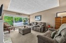 415 Eighth Avenue E, New Westminster, BC  - Indoor Photo Showing Living Room 