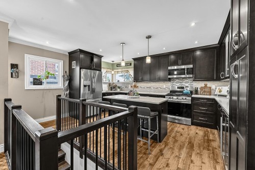 415 Eighth Avenue E, New Westminster, BC - Indoor Photo Showing Kitchen With Stainless Steel Kitchen With Upgraded Kitchen