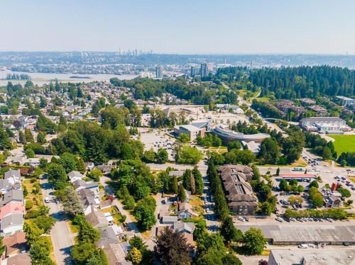 39 Eighth Avenue, New Westminster, BC 