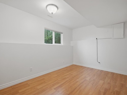 3183 Beacon Drive, Coquitlam, BC - Indoor Photo Showing Other Room