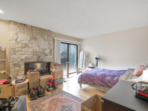3183 Beacon Drive, Coquitlam, BC - Indoor Photo Showing Bedroom