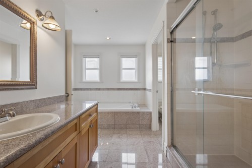 1160 57Th Avenue W, Vancouver, BC - Indoor Photo Showing Bathroom