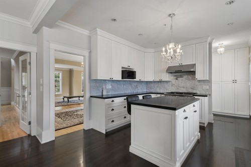1160 57Th Avenue W, Vancouver, BC - Indoor Photo Showing Kitchen With Upgraded Kitchen