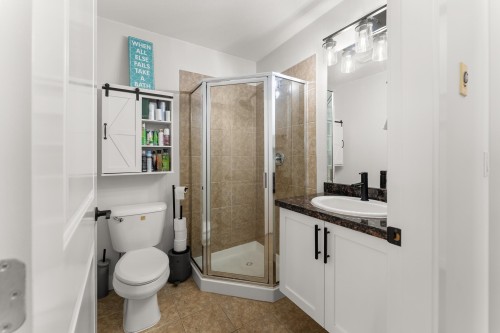 303-1375 View Crescent, Delta, BC - Indoor Photo Showing Bathroom