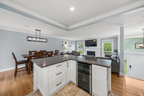 22715 124 Avenue, Maple Ridge, BC - Indoor With Fireplace
