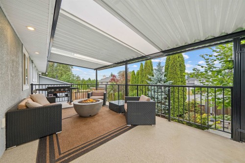 22715 124 Avenue, Maple Ridge, BC - Outdoor With Deck Patio Veranda With Exterior