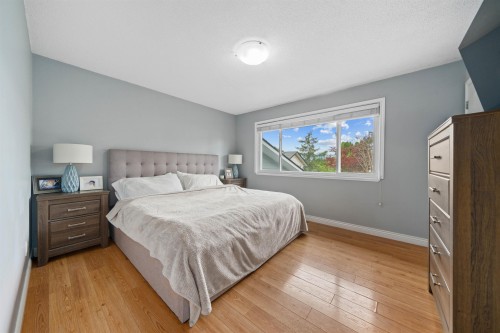 22715 124 Avenue, Maple Ridge, BC - Indoor Photo Showing Bedroom