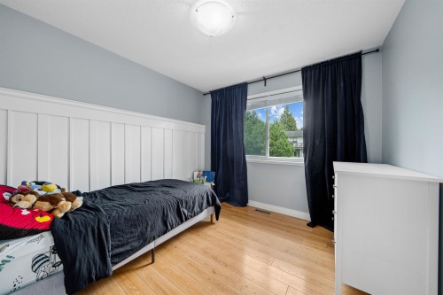 22715 124 Avenue, Maple Ridge, BC - Indoor Photo Showing Bedroom