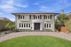 1407 33rd Avenue W Vancouver, BC V6M 1A6