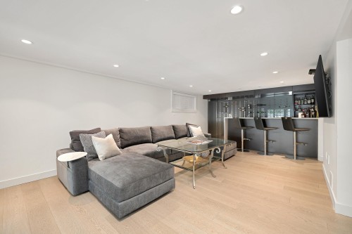 1407 33Rd Avenue W, Vancouver, BC - Indoor