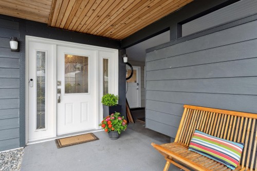 4375 Woodcrest Road, West Vancouver, BC - Outdoor With Exterior