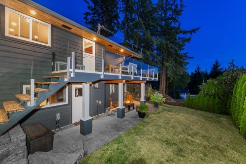 4375 Woodcrest Road, West Vancouver, BC - Outdoor