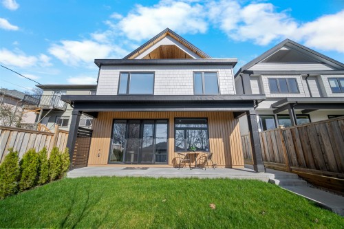 2-3576 Pender Street E, Vancouver, BC - Outdoor