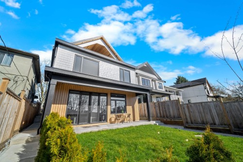 2-3576 Pender Street E, Vancouver, BC - Outdoor