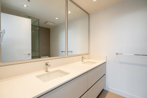 4306-4670 Assembly Way, Burnaby, BC 