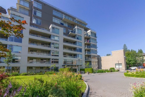 303-9298 University Crescent  Burnaby, BC V5A 4X8