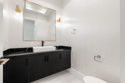 6591 Goldsmith Drive, Richmond, BC - Indoor Photo Showing Bathroom