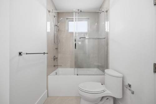 6591 Goldsmith Drive, Richmond, BC - Indoor Photo Showing Bathroom
