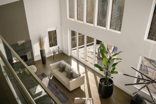205 Kinsey Drive, Anmore, BC - Indoor Photo Showing Other Room