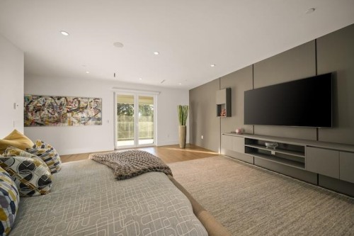 205 Kinsey Drive, Anmore, BC - Indoor Photo Showing Bedroom