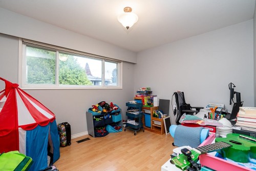 10080 Aintree Crescent, Richmond, BC - Indoor