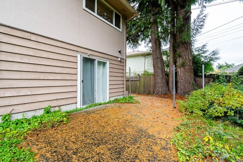 10080 Aintree Crescent, Richmond, BC - Outdoor With Exterior