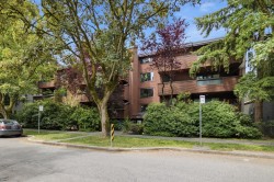 PH7-1827 3rd Avenue W Vancouver, BC V6J 1K9