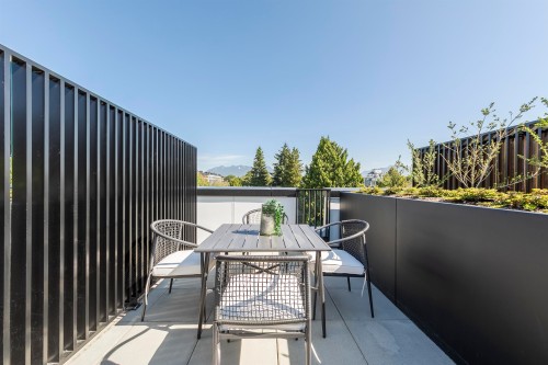 2408 12Th Avenue E, Vancouver, BC - Outdoor With Exterior