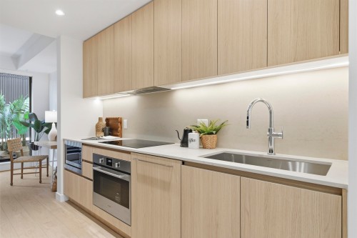2408 12Th Avenue E, Vancouver, BC - Indoor Photo Showing Kitchen With Upgraded Kitchen