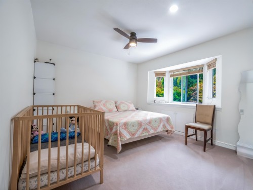1224 14Th Street E, North Vancouver, BC 