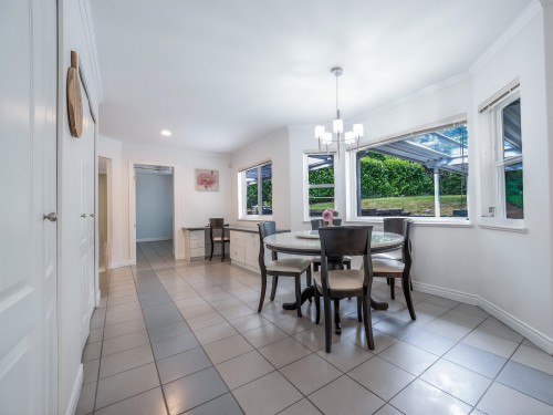 1224 14Th Street E, North Vancouver, BC 