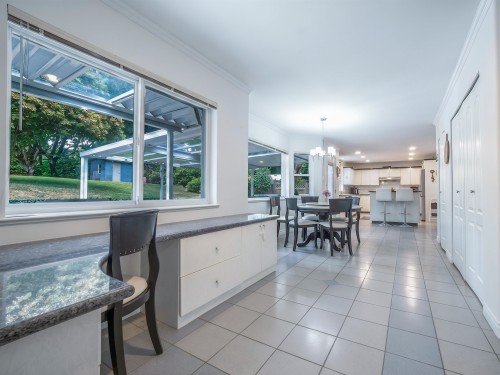 1224 14Th Street E, North Vancouver, BC 