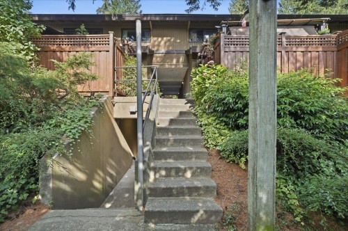 8940 Centaurus Circle, Burnaby, BC - Outdoor