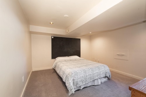 3908 Blenheim Street, Vancouver, BC - Indoor Photo Showing Bedroom
