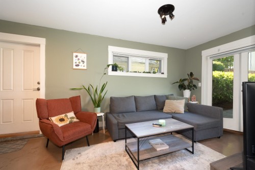 3908 Blenheim Street, Vancouver, BC - Indoor Photo Showing Living Room