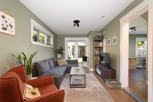 3908 Blenheim Street, Vancouver, BC - Indoor Photo Showing Living Room