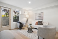 101-378 45th Avenue W Vancouver, BC V5Y 0P6