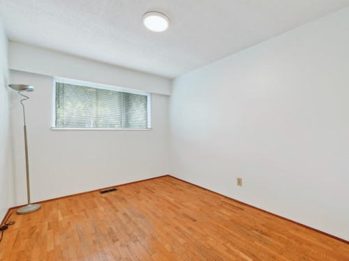 6031 Alta Court, Richmond, BC - Indoor Photo Showing Other Room