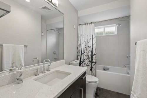 1336 23 Avenue E, Vancouver, BC 
