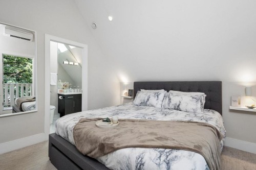 1336 23 Avenue E, Vancouver, BC 
