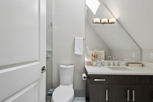1336 23 Avenue E, Vancouver, BC 
