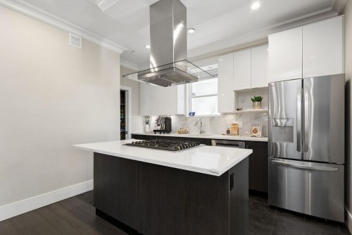 1336 23 Avenue E, Vancouver, BC 