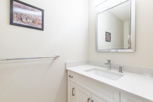 3330 Hyde Park Place, Coquitlam, BC - Indoor Photo Showing Bathroom