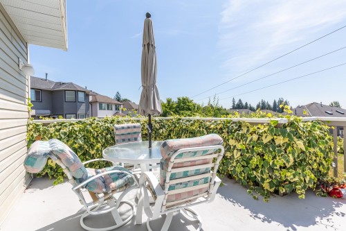 3330 Hyde Park Place, Coquitlam, BC - Outdoor