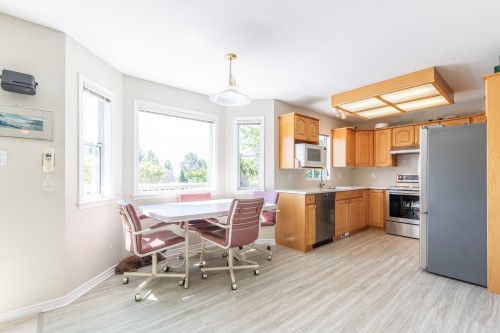 3330 Hyde Park Place, Coquitlam, BC - Indoor Photo Showing Other Room