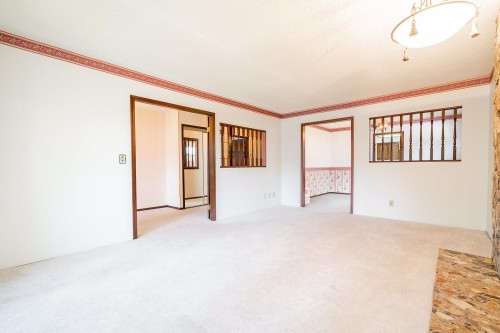10593 Yarmish Drive, Richmond, BC - Indoor Photo Showing Other Room