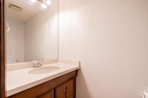 10593 Yarmish Drive, Richmond, BC - Indoor Photo Showing Bathroom
