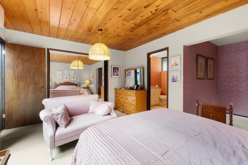 1042 Kuma Crescent, Delta, BC - Indoor Photo Showing Bedroom